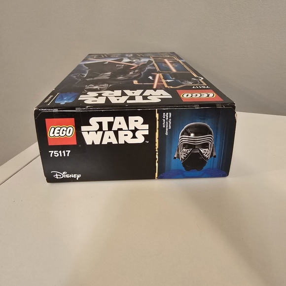 Lego Star Wars Kylo Ren buildable 75117 - Picture 5 of 8